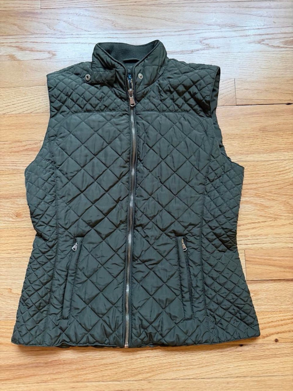 Quinn Women's Olive Quilted Vest
